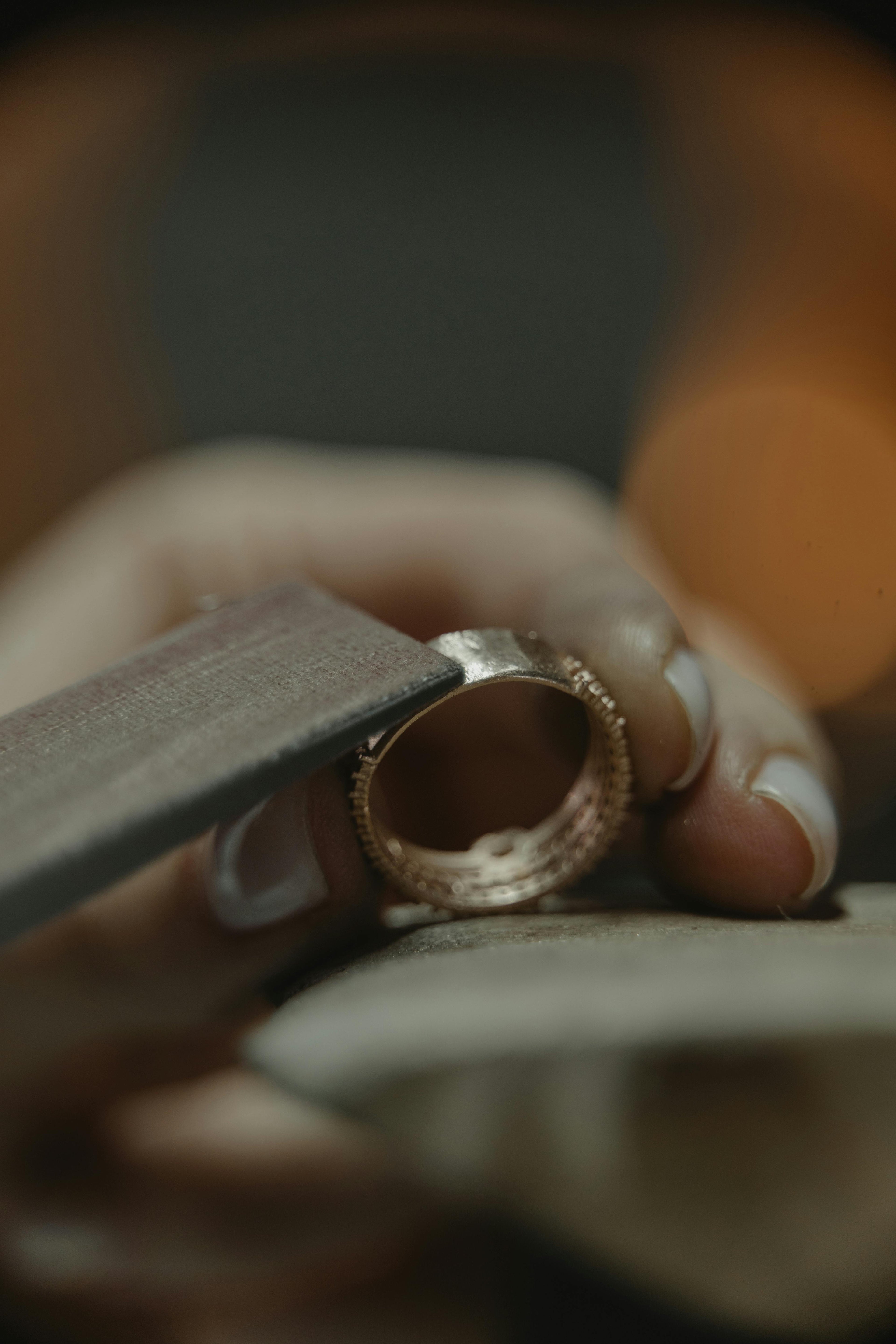 Zilveren ring in was maken basiscursus - Chris Hossen